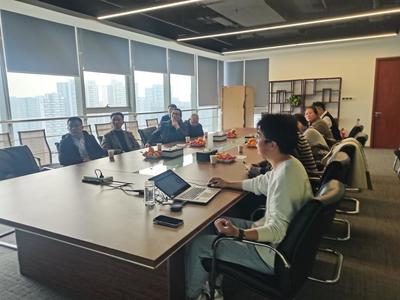 攜手同行，共探智慧未來——圖書館代表團赴超星集團河南分公司參觀交流